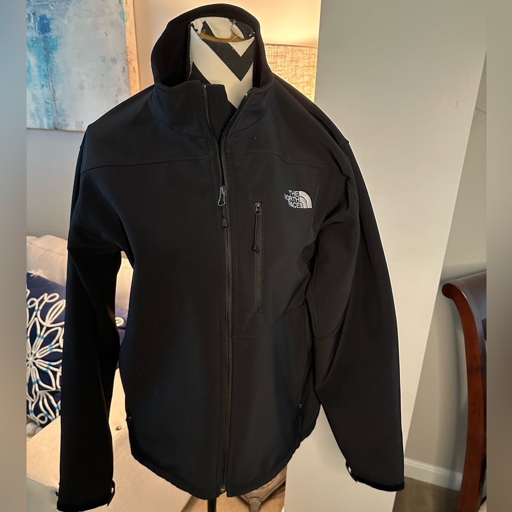 The Northface Black Jacket - Men’s Size Medium, great condition